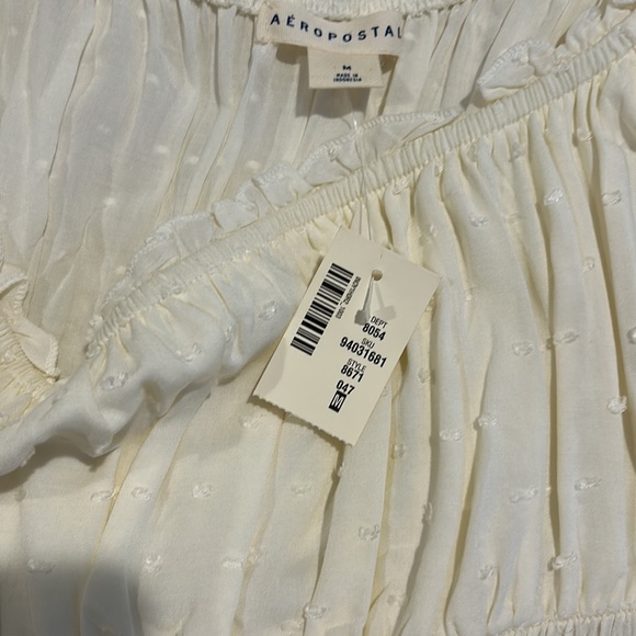 Simple Flowy White dress - Picture 3 of 4